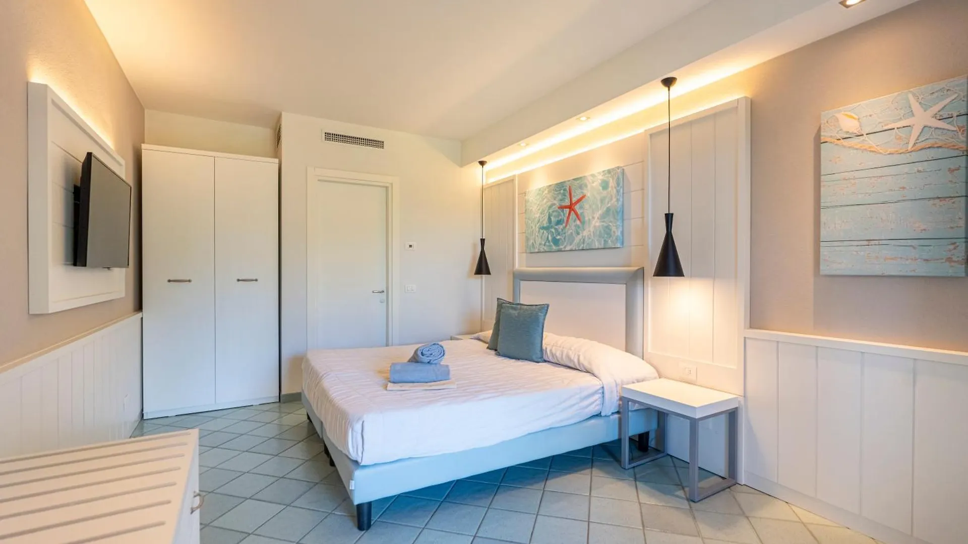 **** Hotel Mangia'S Pollina Resort Finale Italien