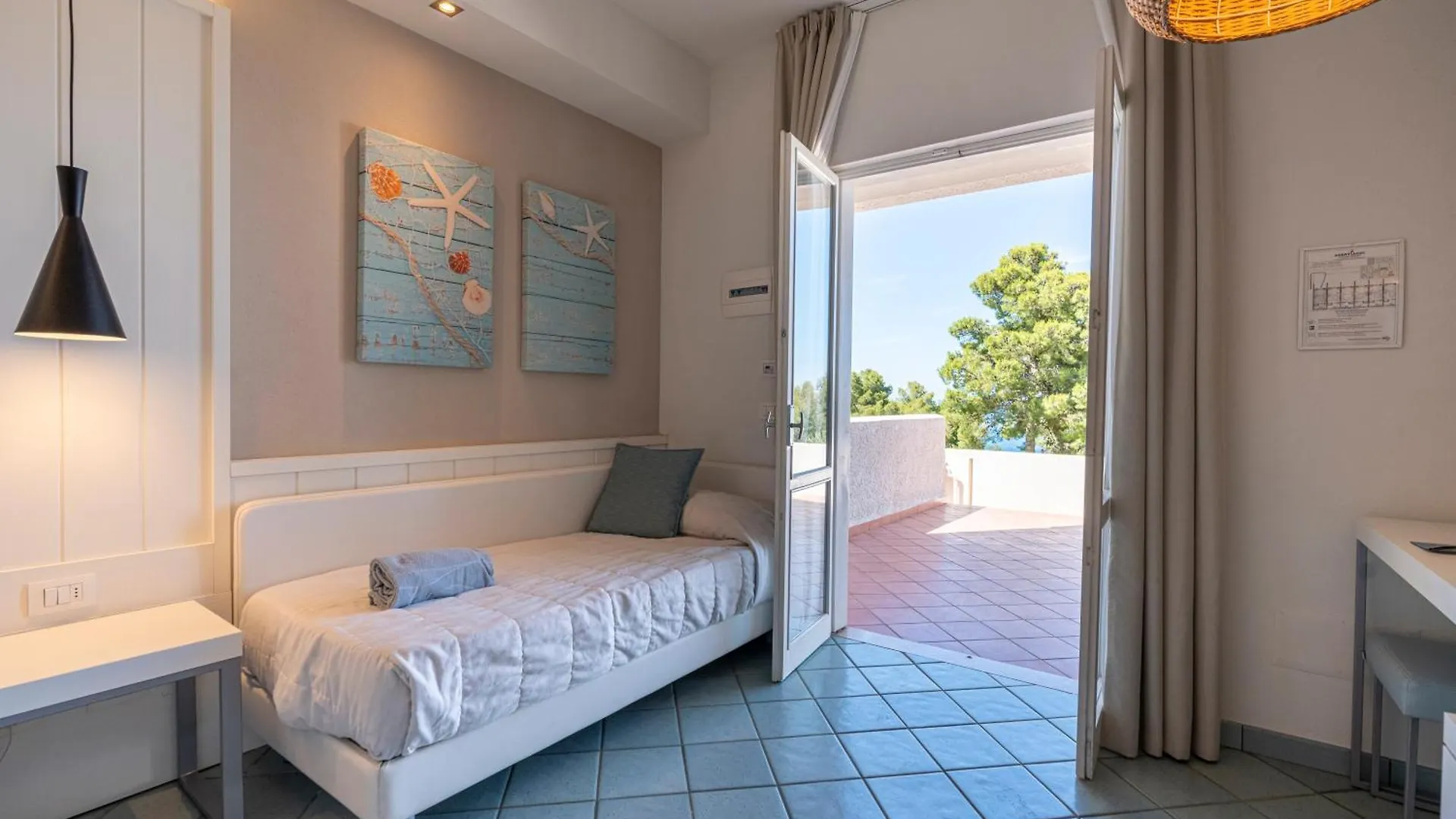 **** Hotel Mangia'S Pollina Resort Finale Italy